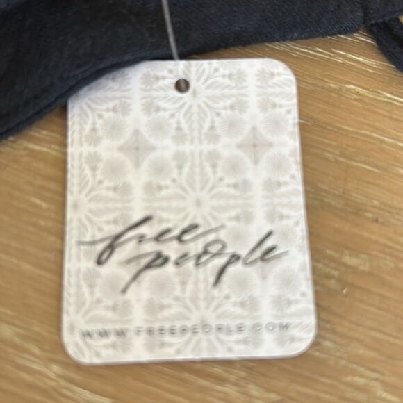 Free People Long Weekend Crop Tank Top Black, Size Medium, NWT - Picture 6 of 8